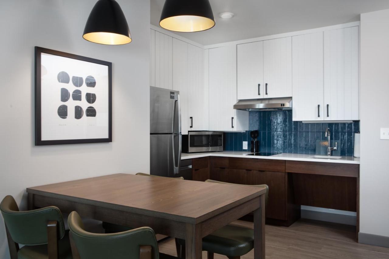 Staybridge - Iowa - By Ihg